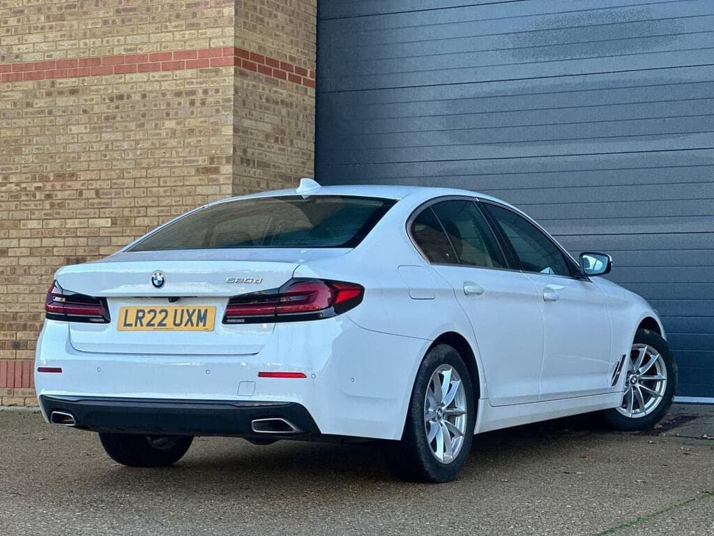 2022 BMW 5 Series 520d MHT SE Steptronic