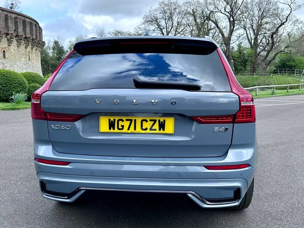 2021 Volvo XC60 R-Design B4 MHEV AWD Auto