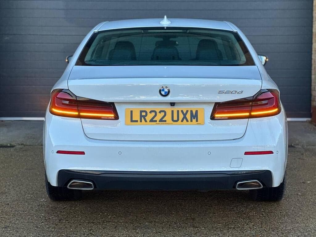 2022 BMW 5 Series 520d MHT SE Steptronic