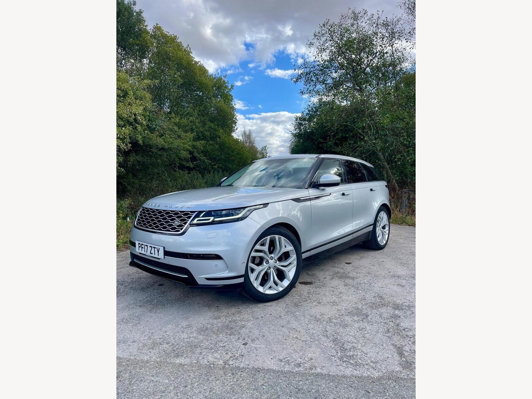 2017 Land Rover Range Rover Velar 2.0 D240 SE Auto 4WD — photo 1