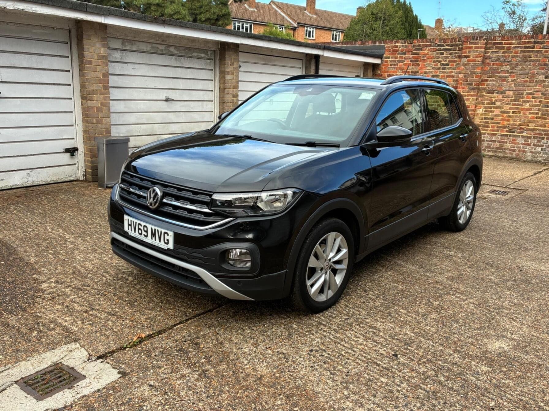 2019 Volkswagen T-Cross 1.6 TDI SE DSG 5dr — photo 1