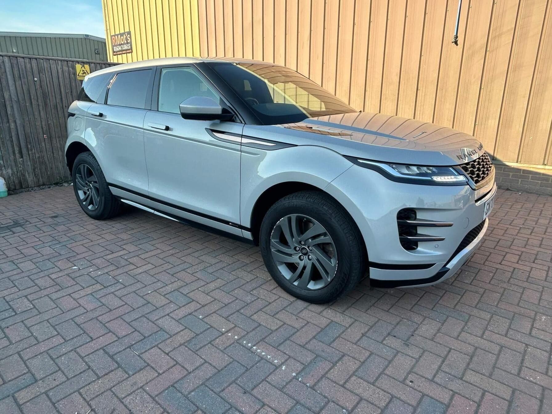2020 Land Rover Range Rover Evoque D150 R-Dynamic S Auto — photo 1