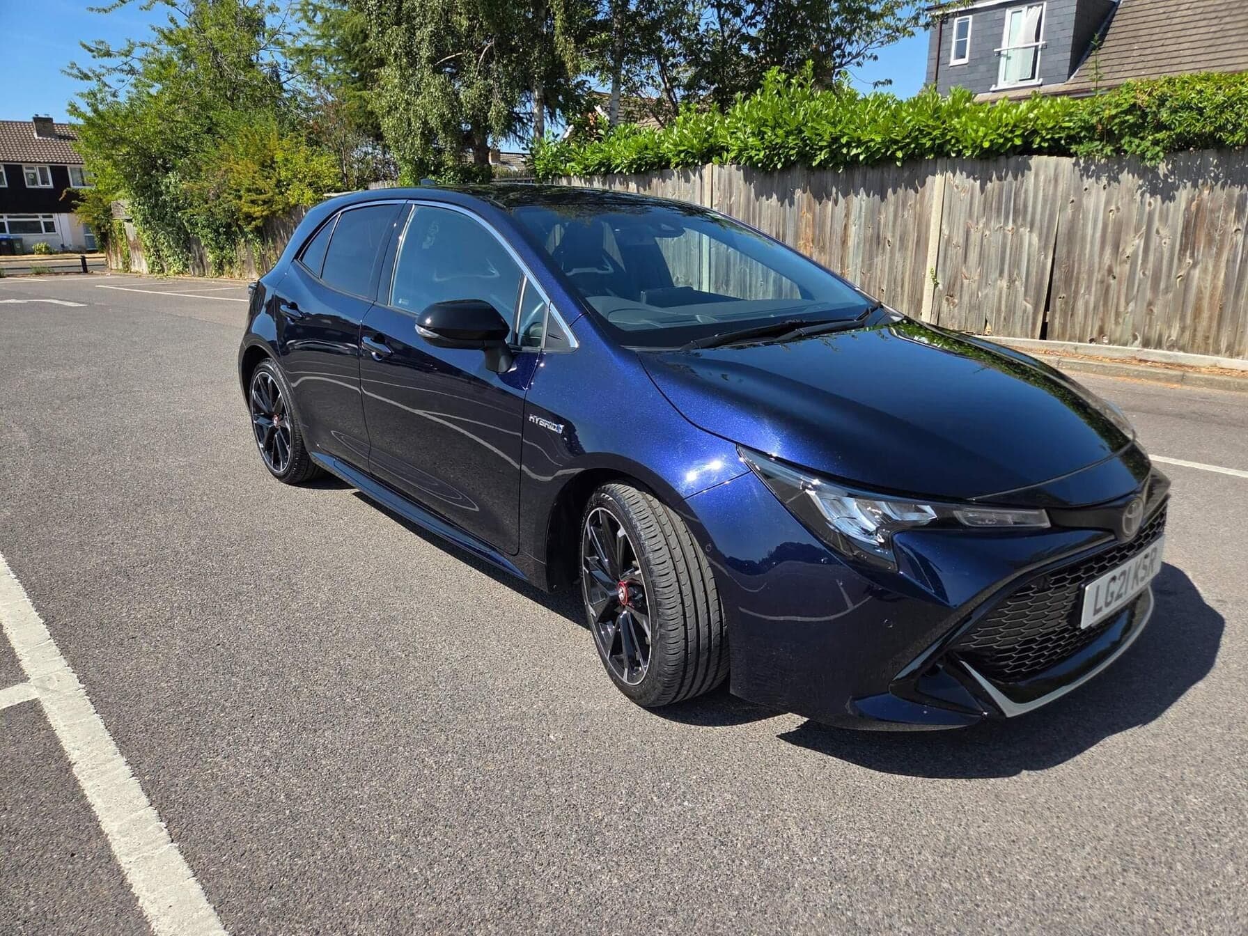 2021 Toyota Corolla GR Sport 1.8 Hybrid Auto Hatchback — photo 1